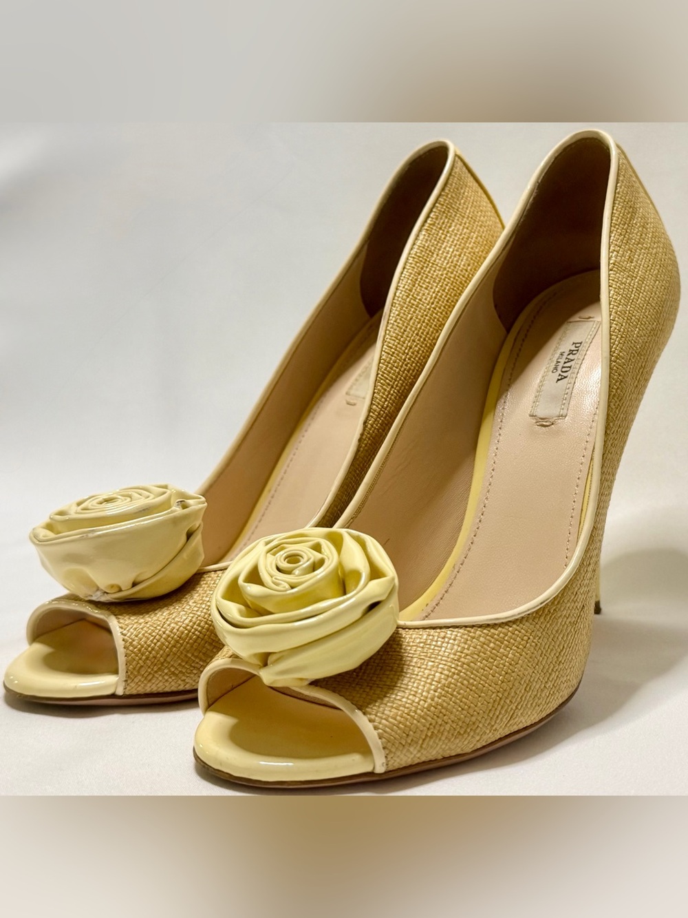 Prada Vintage Y2K Tan Raffia Cream Patent Leather Flower Peep Toe Pumps  38